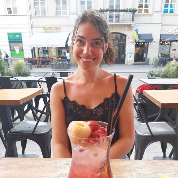 Meet your Posher, Melissa - Picture 1 of 1